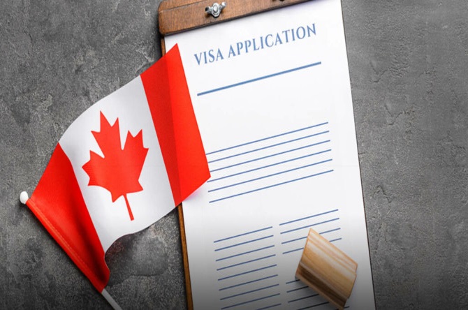 Expert Visitor Visa Assistance Near You for Canada Travel